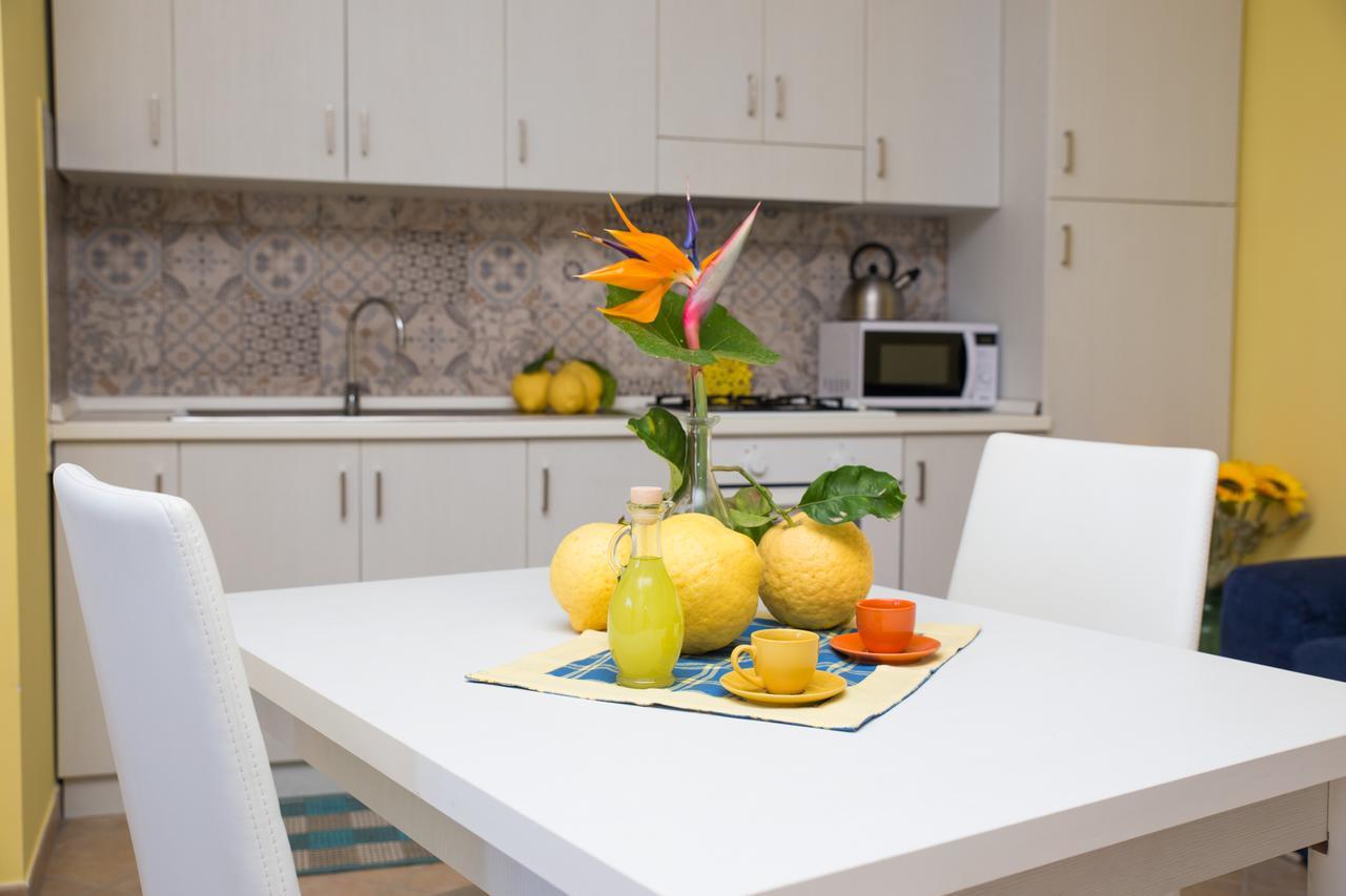 Bed and Breakfast Lemon Flats Сорренто Екстер'єр фото